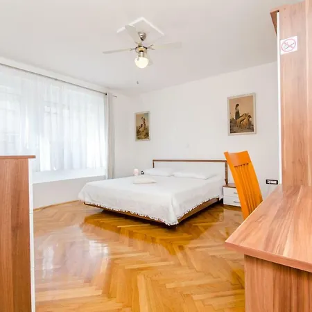 Apartman 1 Apartmán *